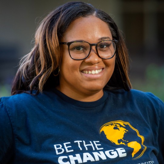 Mikayla Davis ’24